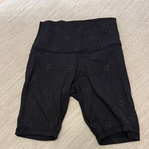 Lululemon biker shorts size 4